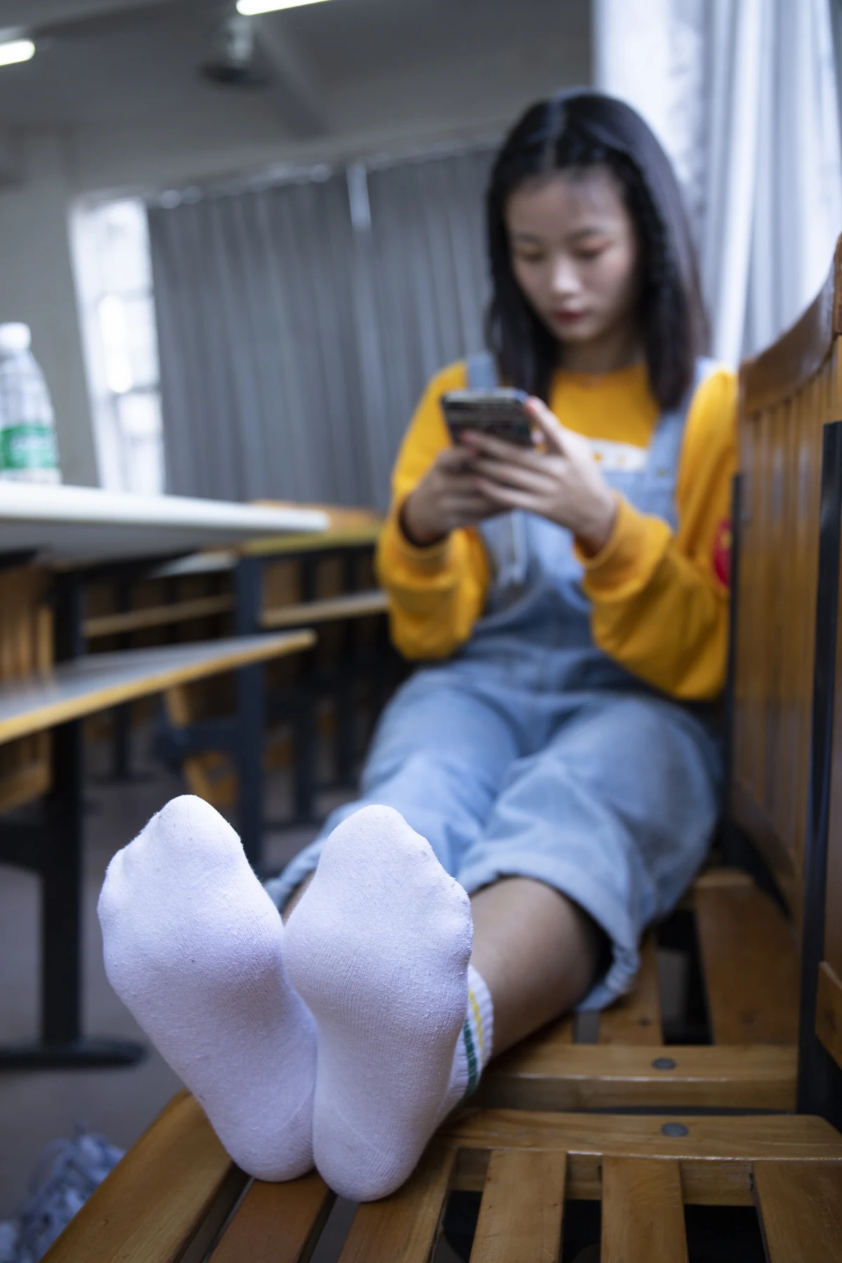 [Mzsock] NO.019 From a tricky angle, Sichuan girl Linlin shows off her beautiful feet in the classroom Southern football skills#[121P]-16