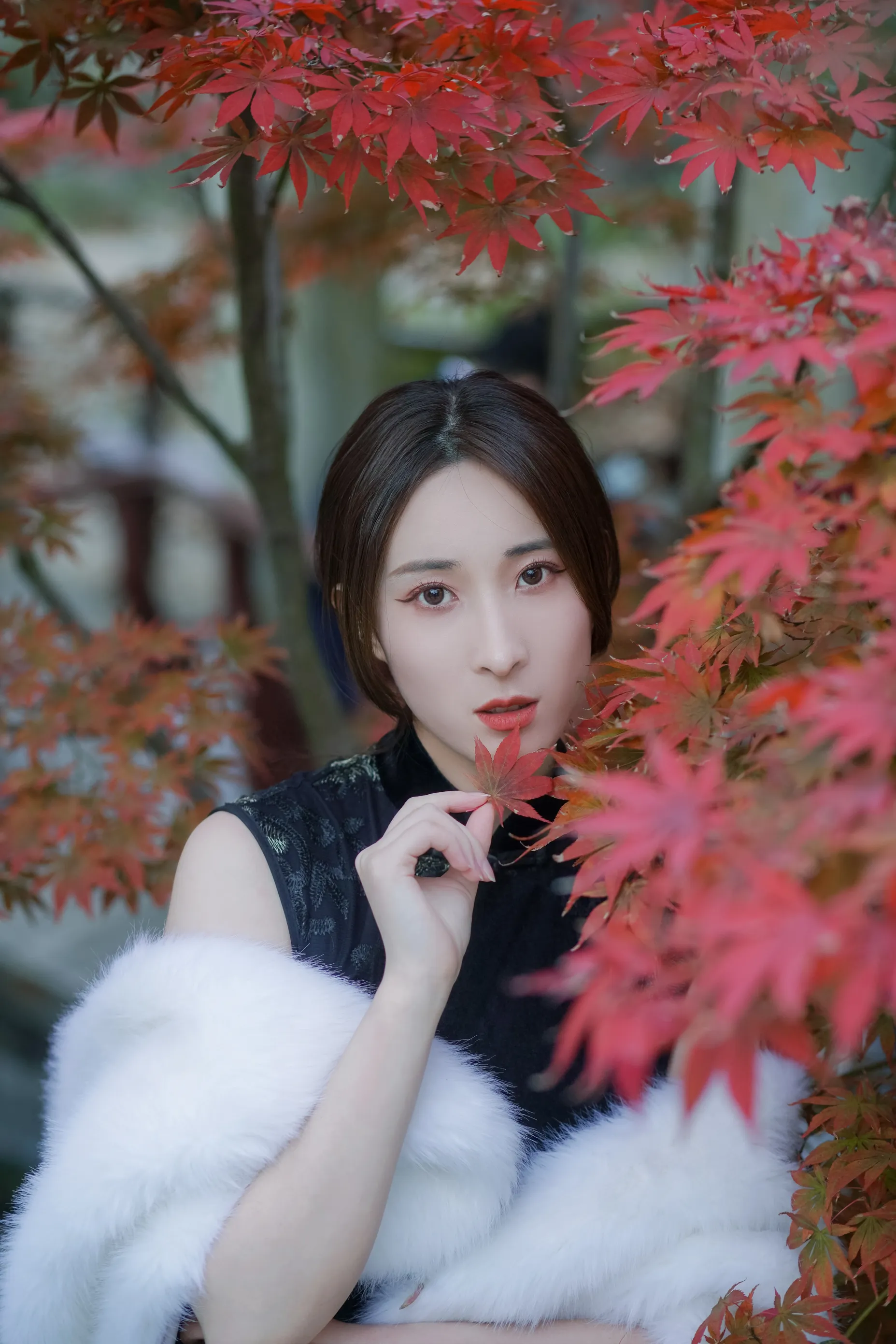 [YITUYU] 2022.12.05 Vol.2603 – Red Maple Ayin#[23P]-16